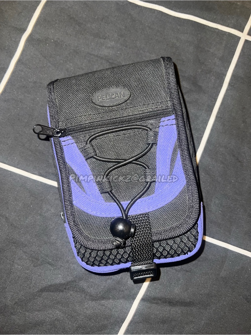 Black & purple Gameboy advance pouch with 2 pockets.